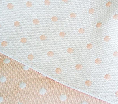 Lattiatyynynpäällinen | Moonika