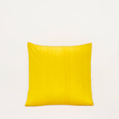 Silkkiset tyynynpäälliset