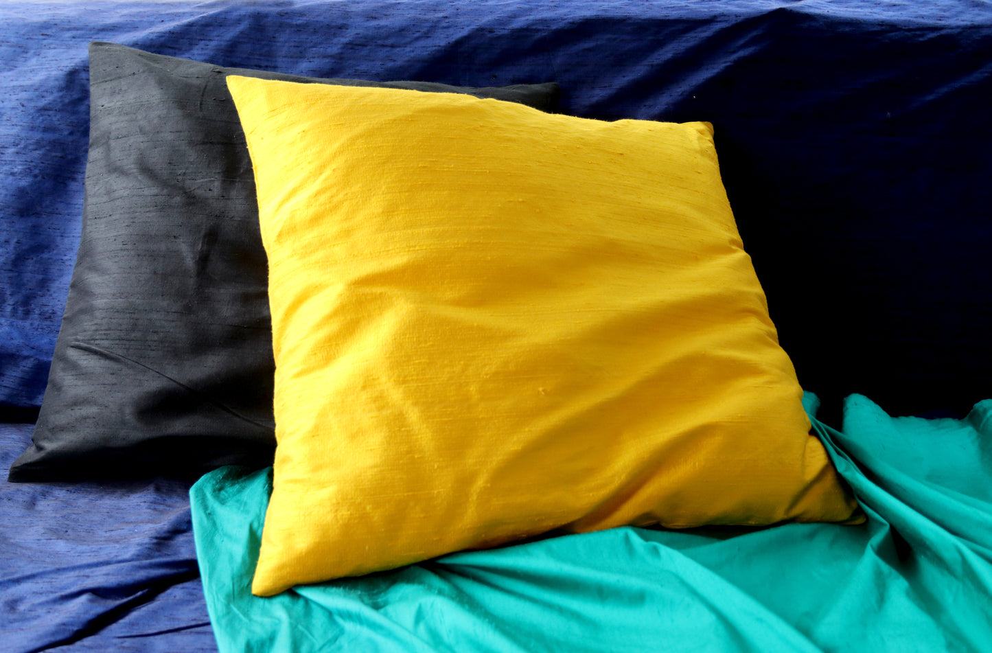 Silkkiset tyynynpäälliset
