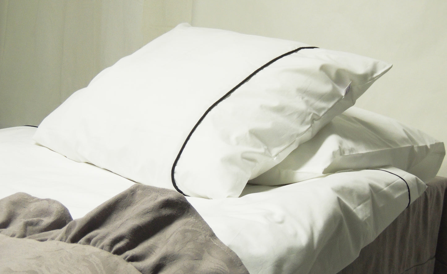 Tereellinen tyynyliina – Kampapuuvilla Percale | Full Moon