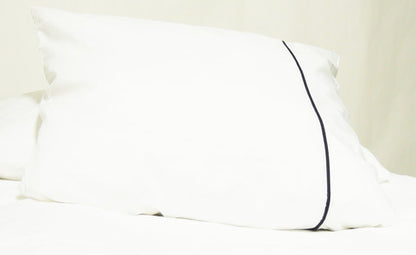 Tereellinen tyynyliina – Kampapuuvilla Percale | Full Moon
